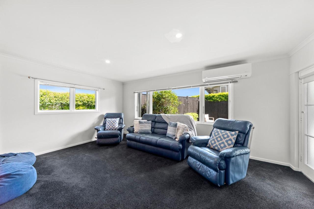 Hilltop House - Taupo Exterior photo